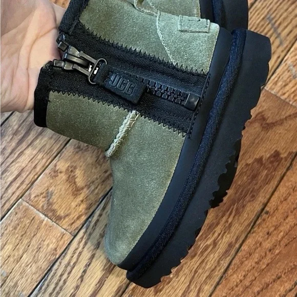 UGG Australia Classic Mini Zipper Tape Logo Boot in Olive 8C New without Box. - Picture 12 of 16